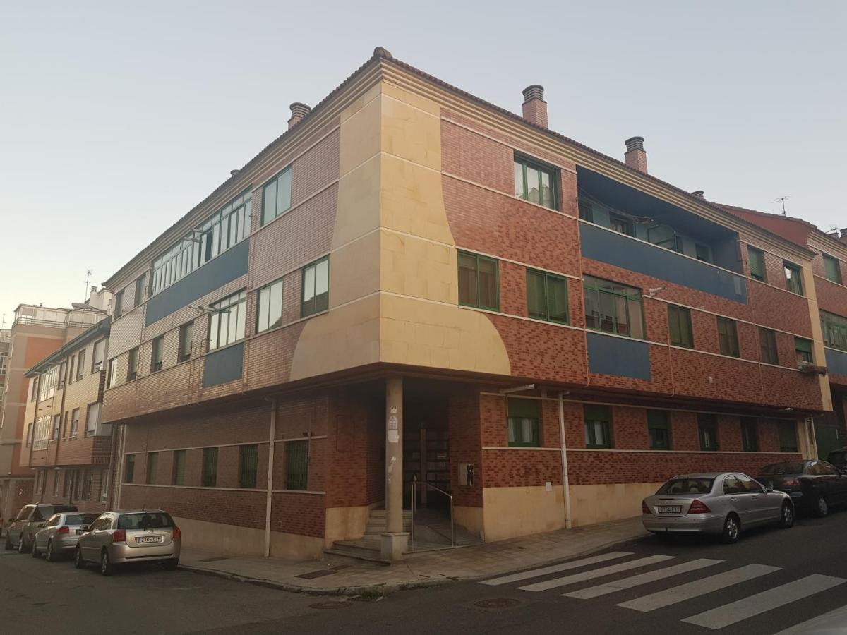 Www Goyahospitales Es Lägenhet León Exteriör bild